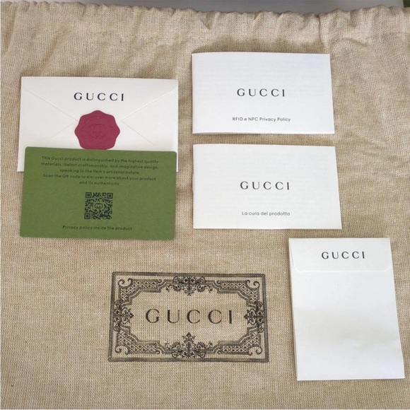 Gucci Black Leather Cylinder Bag - Picture 6 of 8